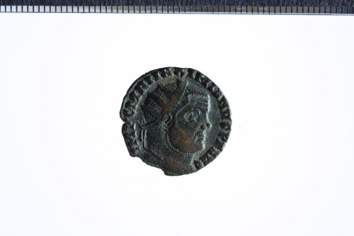 moneta - Frazione radiata (ultimo quarto III sec. d.C.)