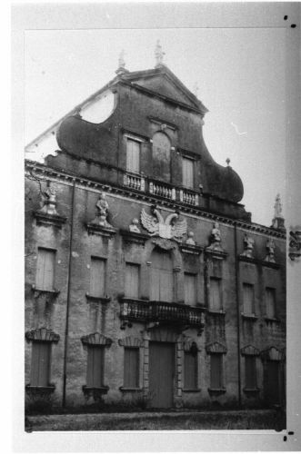 villa (, veneta) - Ponzano Veneto (TV)  (XVI, ultimo quarto)