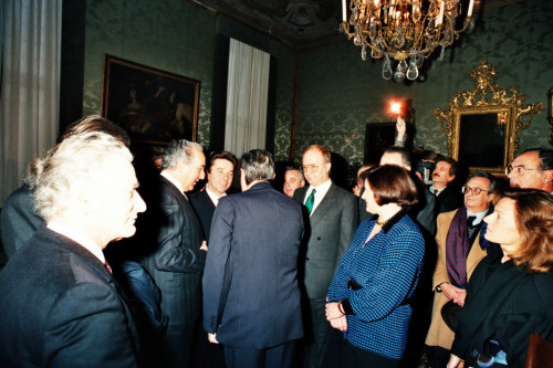 Raùl Ricardo Alfonsin - Carlo Bernini - Amalia Sartori - Umberto Carraro - Venezia (negativo) di Ceolin, Elio (studio fotografico) (ultimo quarto XX)