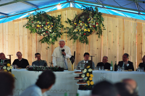 Papa Giovanni Paolo II - Vescovo Ducoli Maffeo - Carlo Bernini - Val Visdende (negativo) di Ceolin, Elio (ultimo quarto sec. XX)