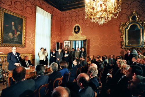 Raùl Ricardo Alfonsin - Carlo Bernini - Venezia (negativo) di Ceolin, Elio (studio fotografico) (ultimo quarto XX)