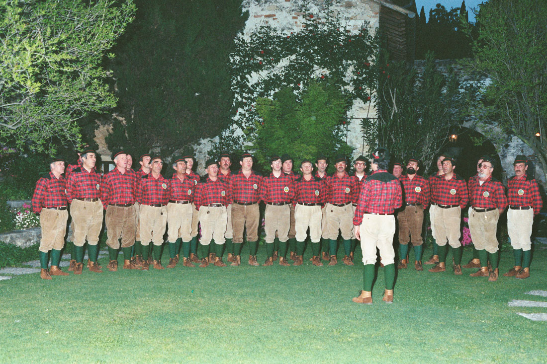 Coro Alpini - Visita Regina Madre - Asolo (negativo) di Ceolin, Elio (ultimo quarto sec. XX)