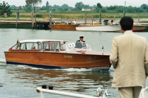 Vertice Economico - Venezia - 1987 (negativo) di Ceolin, Elio (studio fotografico) (ultimo quarto XX)