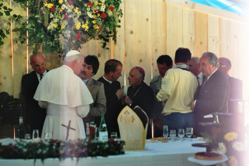 Papa Giovanni Paolo II - Vescovo Ducoli Maffeo - Carlo Bernini - Val Visdende (negativo) di Ceolin, Elio (ultimo quarto sec. XX)