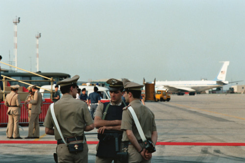 Vertice Economico - Venezia - 1987 (negativo) di Ceolin, Elio (studio fotografico) (ultimo quarto XX)