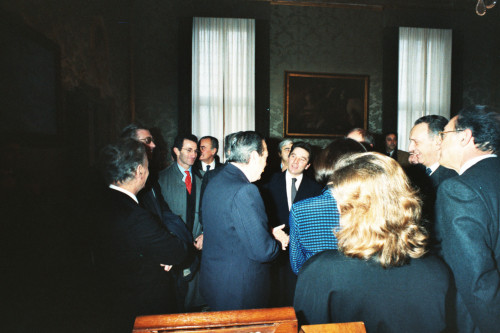 Raùl Ricardo Alfonsin - Carlo Bernini - Amalia Sartori - Umberto Carraro - Venezia (negativo) di Ceolin, Elio (studio fotografico) (ultimo quarto XX)