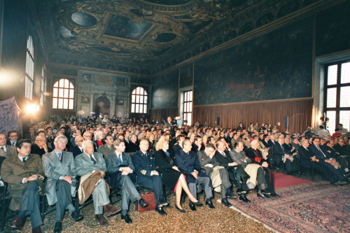 Carlo De Benedetti - Gianni Agnelli - Franco Nicolazzi - Venezia (negativo) di Ceolin, Elio (studio fotografico) (ultimo quarto XX)