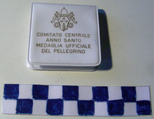 CUSTODIA - per medaglia (seconda metà sec. XX)