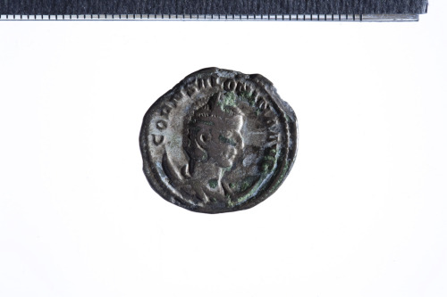 moneta - Antoniniano (terzo quarto III sec. d.C.)