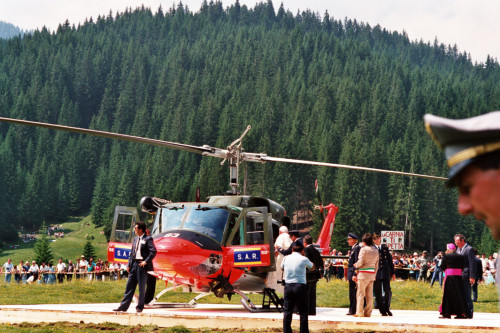 Papa Giovanni Paolo II - Vescovo Ducoli Maffeo - Val Visdende (negativo) di Ceolin, Elio (ultimo quarto sec. XX)