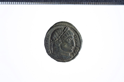 moneta - follis (secondo quarto IV sec. d.C.)