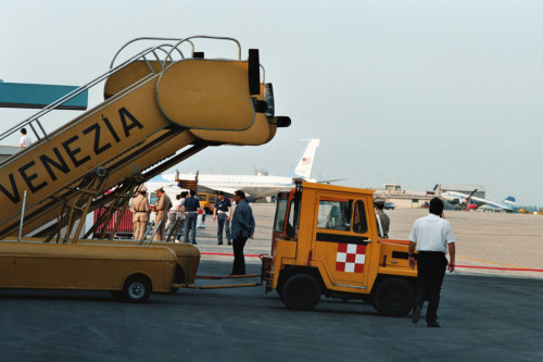 Vertice Economico - Venezia - 1987 (negativo) di Ceolin, Elio (studio fotografico) (ultimo quarto XX)