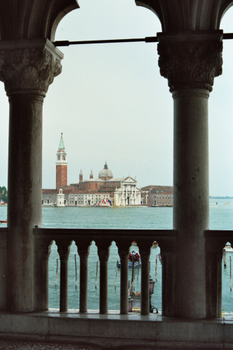 Vertice Economico - Venezia - 1987 (negativo) di Ceolin, Elio (studio fotografico) (ultimo quarto XX)