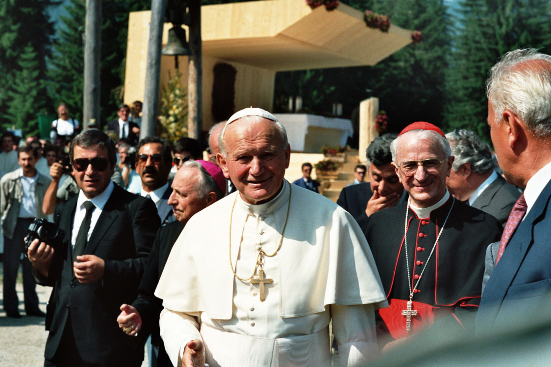 Papa Giovanni Paolo II - Vescovo Ducoli Maffeo - Cardinale Cè Marco - Val Visdende (negativo) di Ceolin, Elio (ultimo quarto sec. XX)