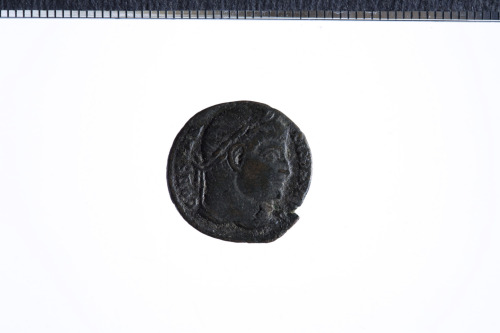 moneta - follis (secondo quarto IV sec. d.C.)