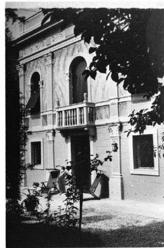 villino (, neo-classico) - Fiesso d'Artico (VE)  (XIX, seconda metà)