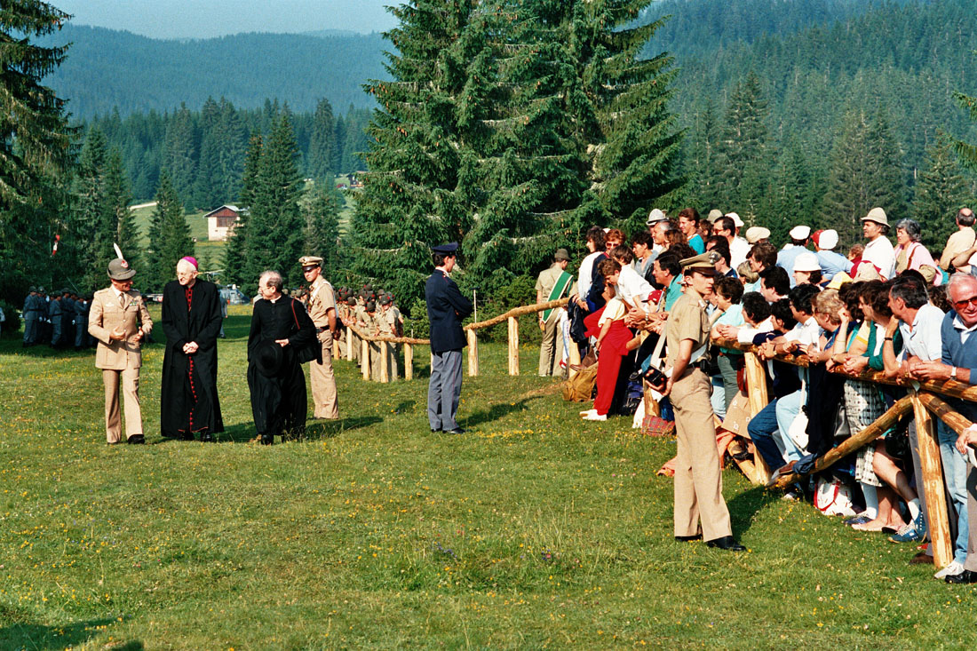 Vescovo Mistrorigo Antonio - Val Visdende (negativo) di Ceolin, Elio (ultimo quarto sec. XX)