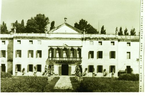 villa  - Teolo (PD)  (XVII, I metà)