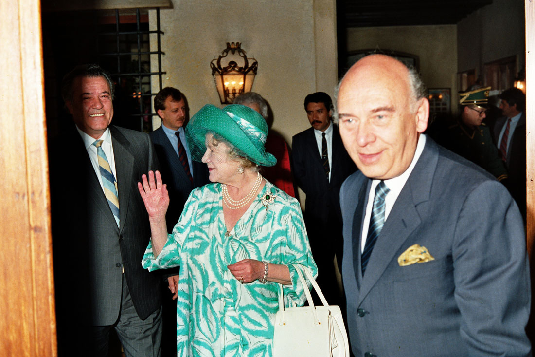 Hotel Villa Cipriani - Visita Regina Madre - Asolo (negativo) di Ceolin, Elio (ultimo quarto sec. XX)