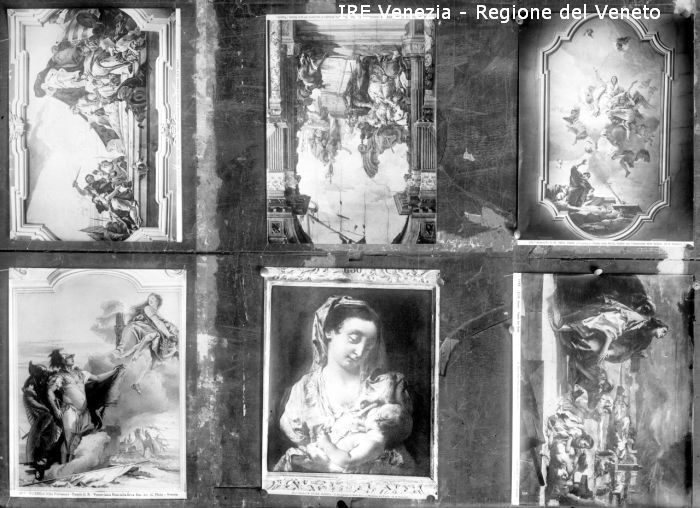 Venezia, Venezia, campionario del negozio Filippi, riproduzione di opere di G.B. Tiepolo e G.B. Piazzetta  di Filippi, Tomaso (XX)