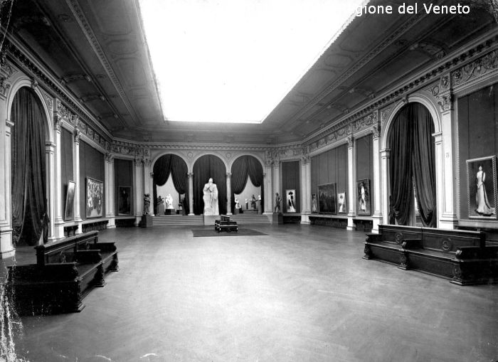 Sala espositiva - Salone Centrale  di Filippi, Tomaso