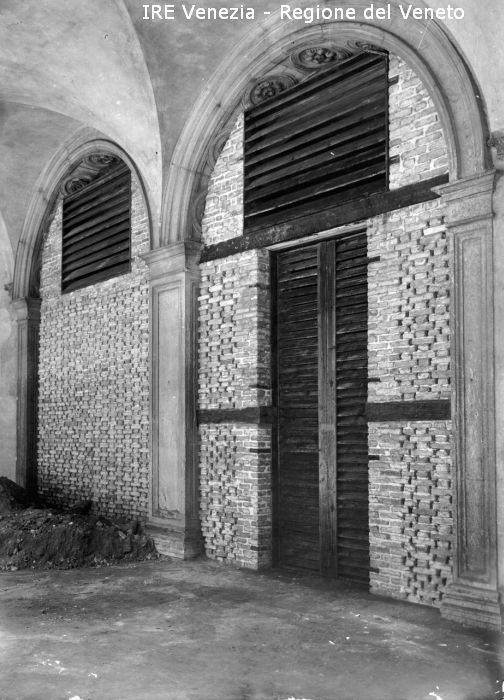 Venezia - Vita veneziana e lagunare - Prima guerra mondiale - Opere pubbliche - Opere di protezione - Palazzo Ducale: piano superiore, muri trincerati  di Filippi, Tomaso (primo quarto XX)