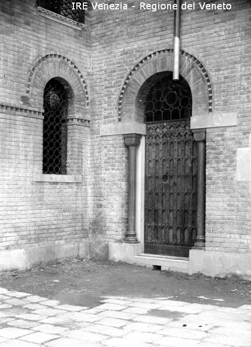 Venezia, casa Ing. Alessandri in corte dell'albero, particolare  di Filippi, Tomaso (XX)