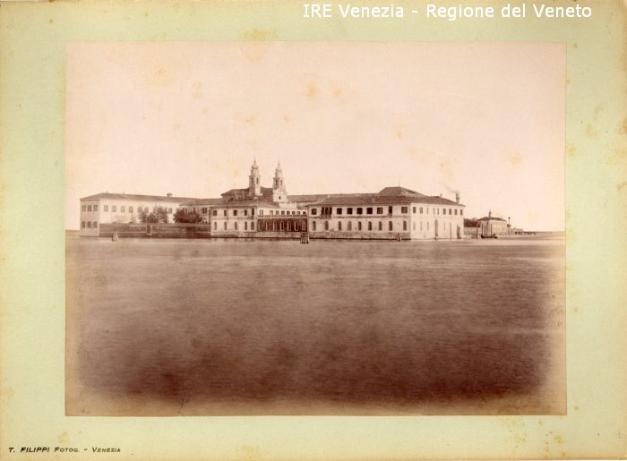 Venezia - Vita veneziana e lagunare - Attività pubbliche - Assistenza e Sanità - Congregazione di Carità - Isola di S. Servolo: ripresa dalla Laguna  di Filippi, Tomaso (fine/ inizio XIX/ XX)