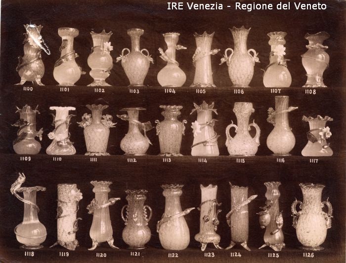 Venezia - Vita veneziana e lagunare - Attività private - Laboratori e Ditte di "Specialità veneziane" - Vetri, campionari anonimi vari - Vasi di vetro: ventisette  di Filippi, Tomaso (fine/ inizio XIX/ XX)