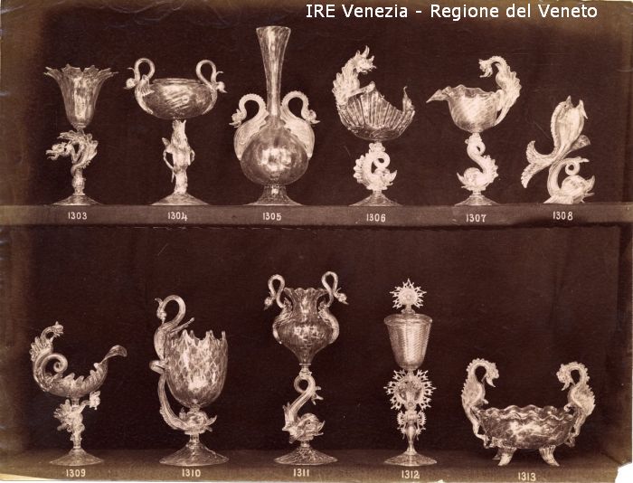 Venezia - Vita veneziana e lagunare - Attività private - Laboratori e Ditte di "Specialità veneziane" - Vetri, campionari anonimi vari - Vasi di vetro: undici  di Filippi, Tomaso (fine/ inizio XIX/ XX)