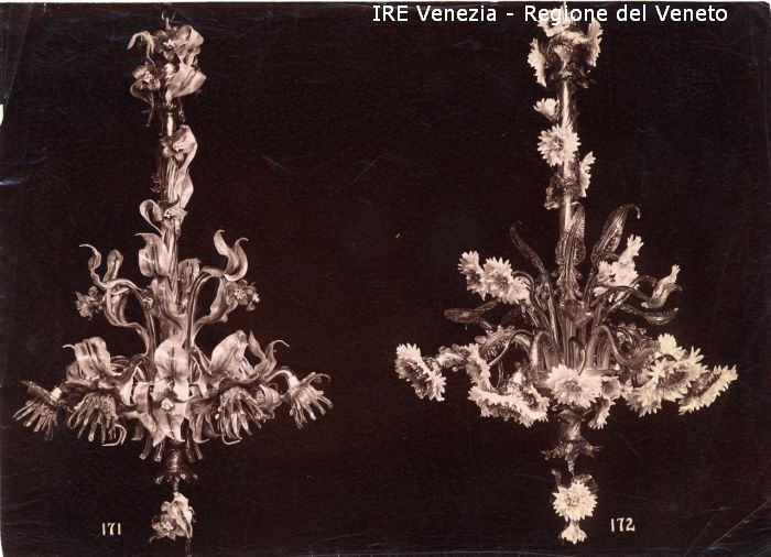 Venezia - Vita veneziana e lagunare - Attività private - Laboratori e Ditte di "Specialità veneziane" - Vetri, campionari anonimi vari - Lampadari: due  di Filippi, Tomaso (fine/ inizio XIX/ XX)