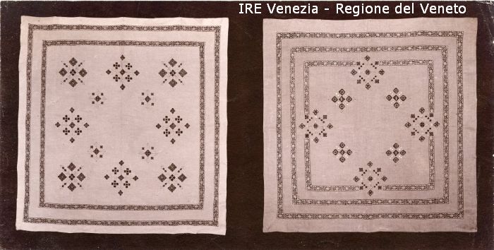 Venezia - Vita veneziana e lagunare - Attività private - Laboratori e Ditte di "Specialità veneziane" - Merletti, campionari anonimi vari - Tovaglie o centro tavola: due - Formato quadrato  di Filippi, Tomaso (fine/ inizio XIX/ XX)