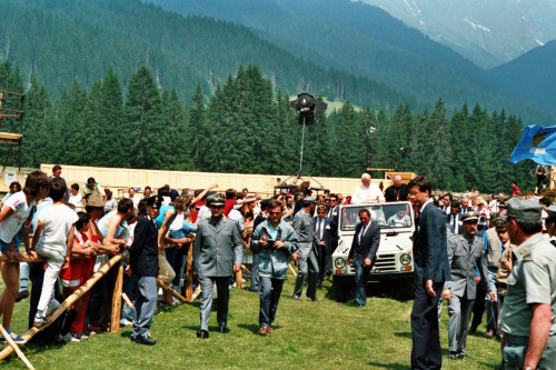 Papa Giovanni Paolo II - Vescovo Ducoli Maffeo - Val Visdende (negativo) di Ceolin, Elio (ultimo quarto sec. XX)