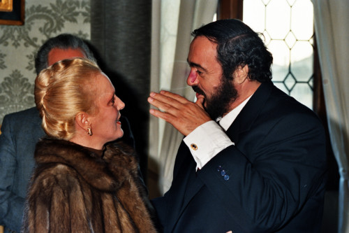 Luciano Pavarotti - spiegazione - Venezia (negativi) di Ceolin, Elio (ultimo quarto sec. XX)