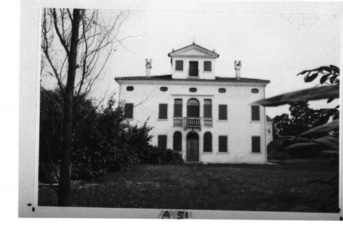 villa con pertinenze (, privata) - Meduna di Livenza (TV)  (XV, Fine)