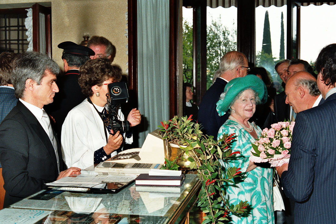 Hotel Villa Cipriani - Visita Regina Madre - Asolo (negativo) di Ceolin, Elio (ultimo quarto sec. XX)