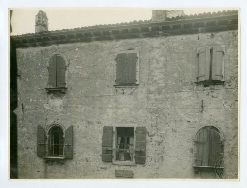 Palazzi - Facciate - Vodnjan - 1923 (positivo) di Opiglia, Pietro (attr.) (primo quarto XX)