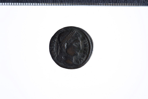 moneta - follis (secondo quarto IV sec. d.C.)