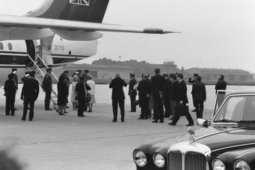 Aeroporto - Visita Regina Madre - Treviso (negativo) di Ceolin, Elio (ultimo quarto sec. XX)