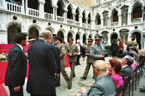 Palazzo Ducale <Venezia> - Cortile (negativo) di Ceolin, Elio (ultimo quarto sec. XX)