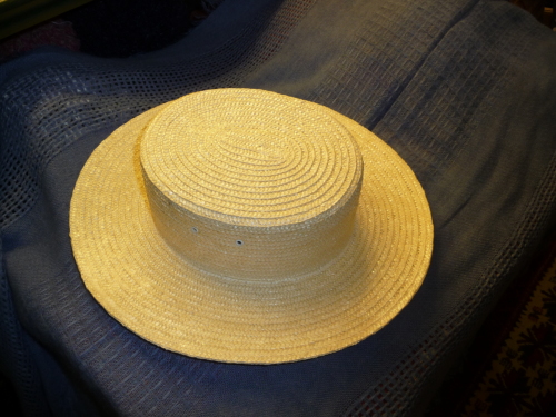 Diversità di immagine e significato del basco e del cappello di paglia dei gondolieri -  (letteratura orale non formalizzata, saperi)