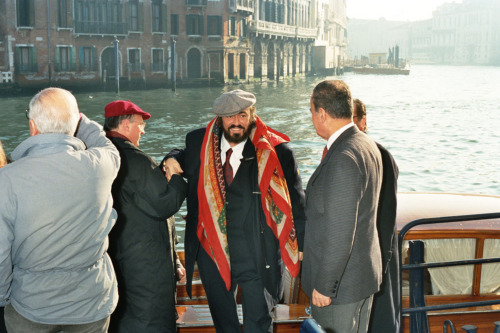Luciano Pavarotti - taxi - Venezia (negativi) di Ceolin, Elio (ultimo quarto sec. XX)