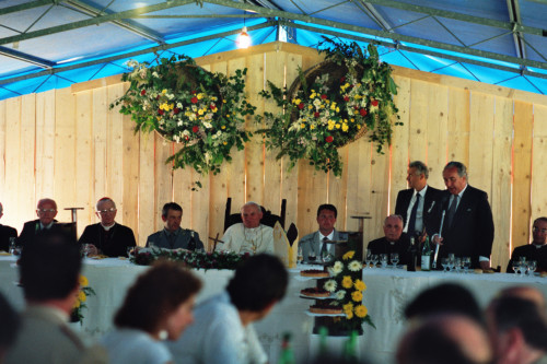 Papa Giovanni Paolo II - Vescovo Ducoli Maffeo - Carlo Bernini - Val Visdende (negativo) di Ceolin, Elio (ultimo quarto sec. XX)