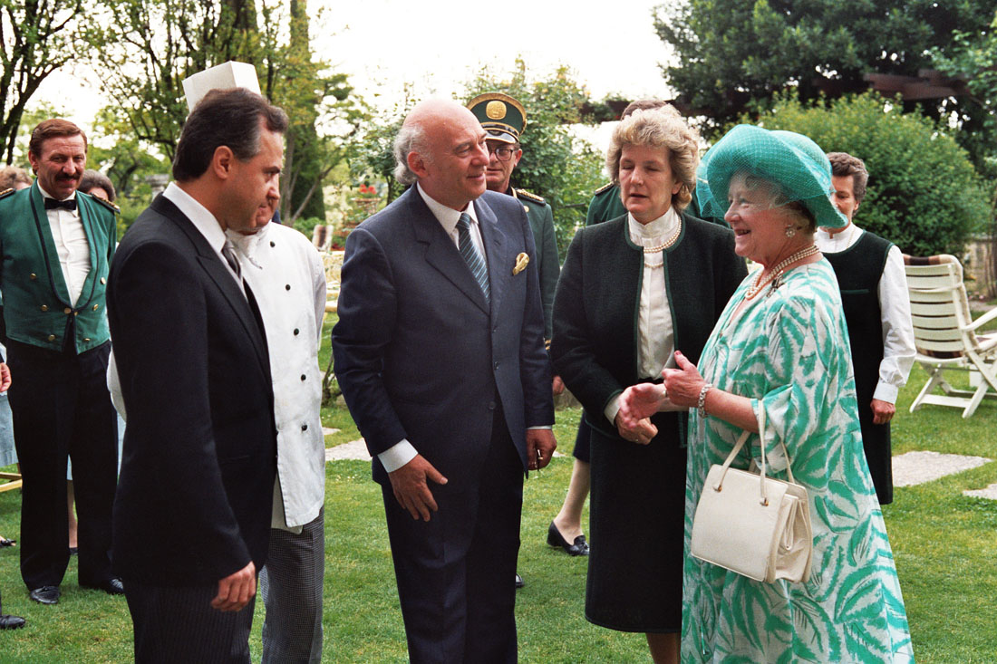 Hotel Villa Cipriani - Visita Regina Madre - Asolo (negativo) di Ceolin, Elio (ultimo quarto sec. XX)