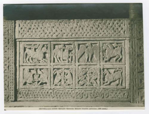 Arte bizantina - Colonne - Basilica di Santa Maria Assunta <Aquileia> (positivo) di Alinari, Fratelli (attr.) (prima metà XX)