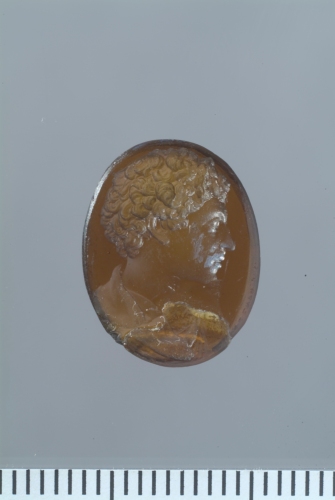 busto maschile (gemma, pasta vitrea) - glittica romana di età imperiale (I sec. d.C.)