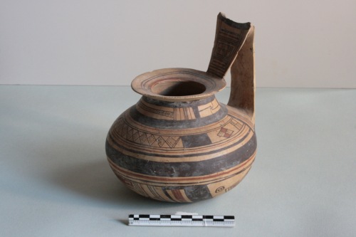 brocca - ambito culturale apulo, produzione della Daunia (fine VI sec. a.C.)