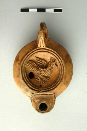 lucerna a becco tondo, Loeschcke VIII L3 - ambito culturale romano (II secolo d.C.)