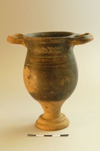 skyphos - ambito culturale greco/ produzione di Canosa (III secolo a.C.)