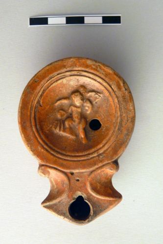lucerna a volute, Loeschcke I B - ambito culturale romano (I secolo d.C.)